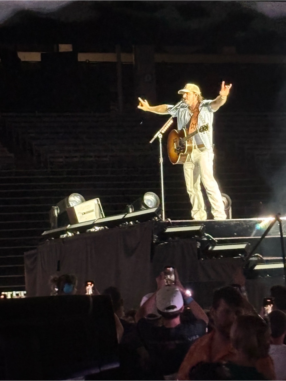 🤠 🎵 - Picture 7 of 9